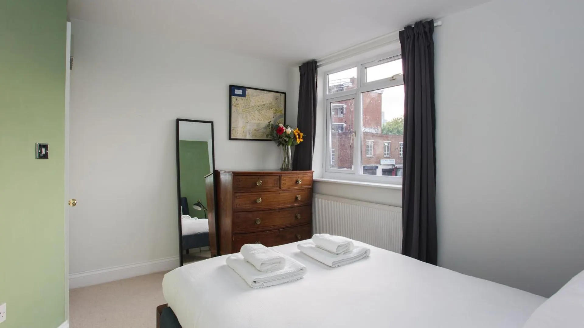 Apartment Lovely 2 Bedroom Flat Near Whitechapel Station London
