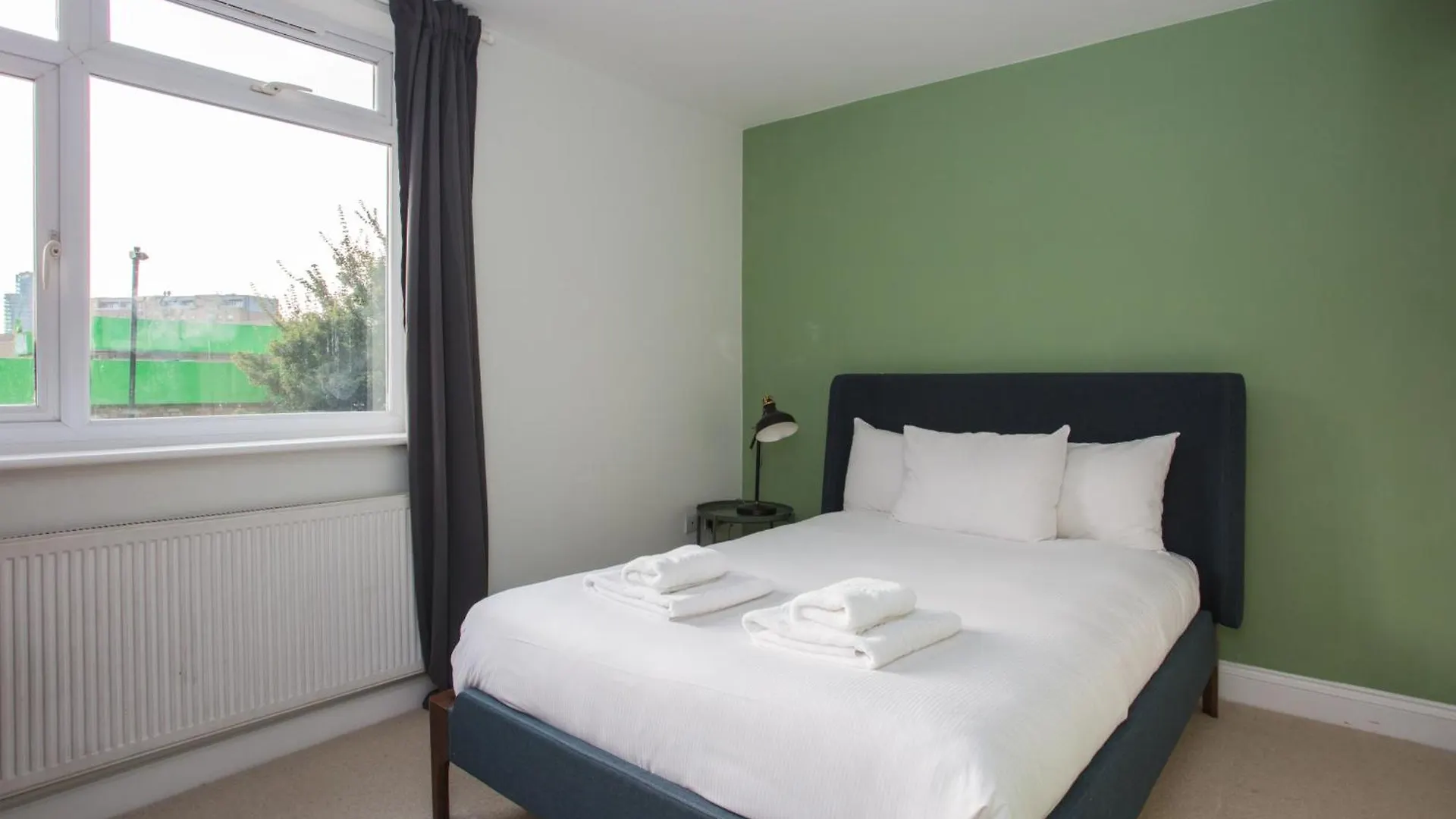 Lovely 2 Bedroom Flat Near Whitechapel Station London United Kingdom